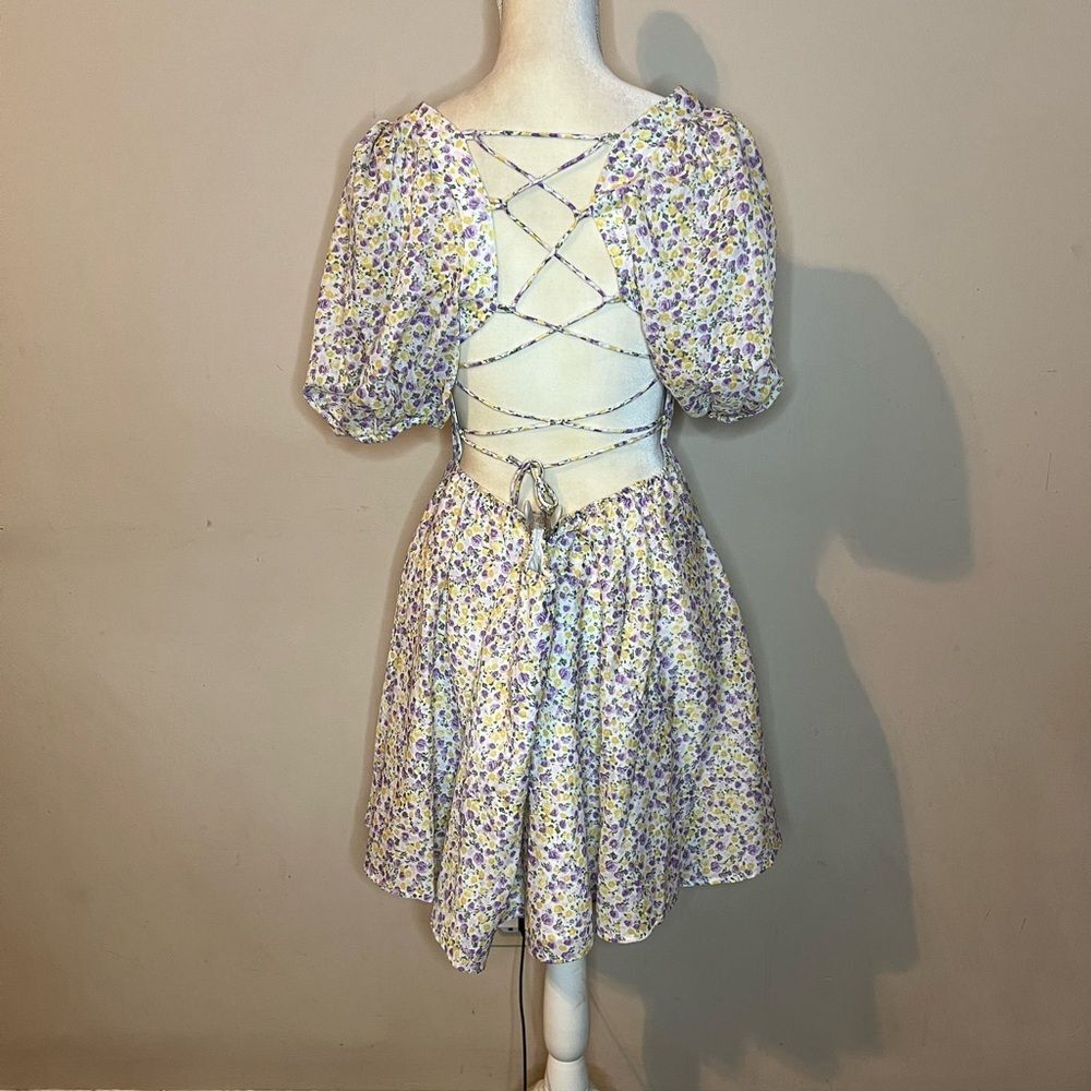 🌻BARDOT Floral Puff Sleeve Dress - Picture 4 of 6